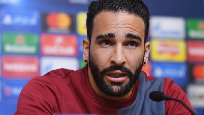 Adil Rami: “Se vendessi tutte le maglie che ho di Messi e CR7, potrei comprare una villa a Los Angeles…”