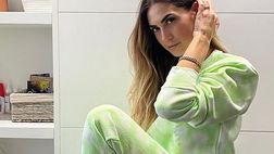 Melissa Satta posa in pigiama e si mostra in versione casalinga: “Home”