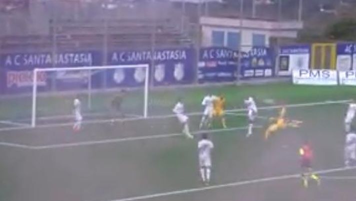 Nel 2003 segnava a San Siro: nel 2019 Dino Fava Passaro a 42 anni continua a segnare, e che sforbiciata!