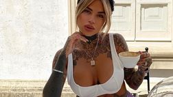 Zoe Cristofoli, il buongiorno è bollente: colazione in top, fan social in delirio. E Theo…
