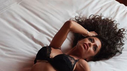 Raffaella, scatti bollenti in intimo. La Fico fa esplodere il web con il suo shooting super sexy