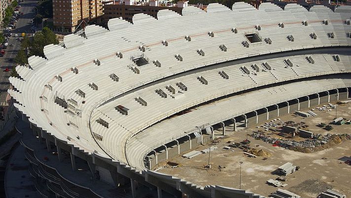 Mestalla, il Valencia non riprende i lavori allo stadio: sindaco della città indignato nei confronti del club