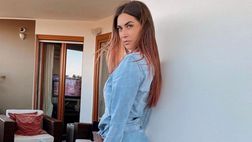 Cambio di look per Melissa Satta: “My pink Sunday at home”. E Boateng rivendica…