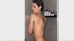 Kristyna Schickova, la doccia bollente scatena i social. Scatto hot per la sorella di Schick