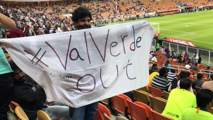 Per il Barça sconfitto in Supercoppa nessun rischio per Valverde, ma per i tifosi è già #ValverdeOut