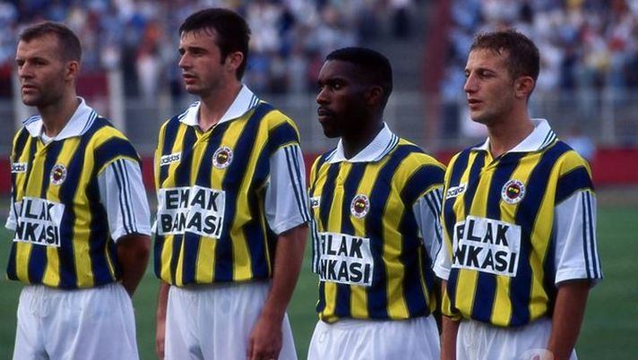 Jay Jay Okocha provoca il Galatasaray: “Per noi del Fenerbahce era sempre la partita più facile”