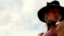 Zoe Cristofoli infiamma il web: bikini da impazzire per la compagna di Theo Hernandez