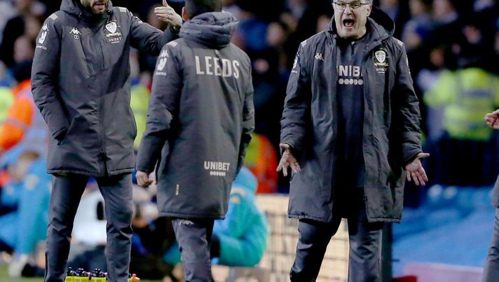 Non c’è più Babbo Natale: Frosty the Snowman bloccato allo stadio e Bielsa ne fa le spese…