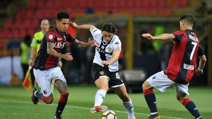 Santander in e Hernani out: il derby dell’Emilia parte con il Bologna in vantaggio sul Parma