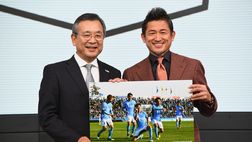 Kazu Miura vince il derby con Stanley Matthews e con l’età: in campo a 53 anni con il Yokohama FC!