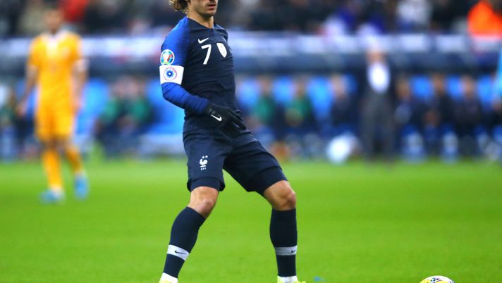 Griezmann tra i due litiganti Giroud e Benzema: “Mi piace Olivier Giroud, ci ha aiutato a vincere il Mondiale”