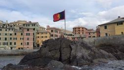 Il derby dello scoglio, altolà blucerchiato: Boccadasse è di tutti e non solo dei genoani, si va in Tribunale!