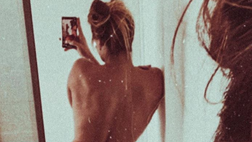 Lady Cassano fa sognare i social. Scatto super sexy per Carolina Marcialis: il web a bocca aperta