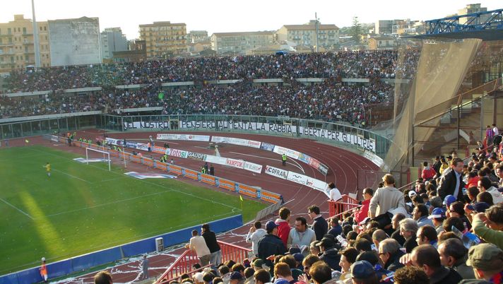 Rescisso il contratto per la security dello stadio: scongiurato il rischio del derby di Catania a porte chiuse