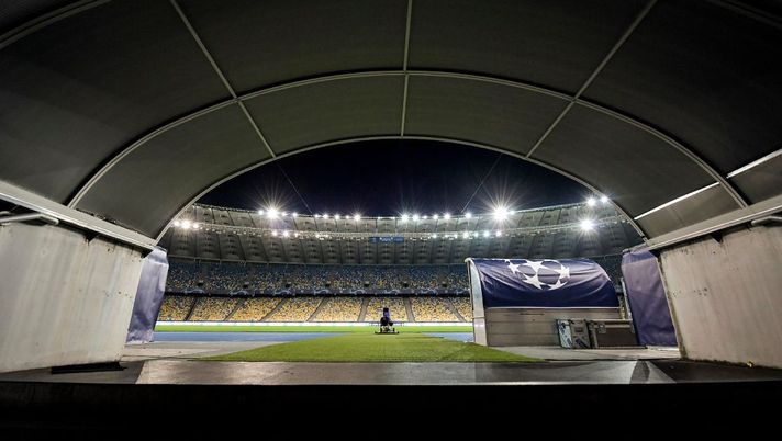 Dinamo Kiev, 10 positivi al Covid fra cui 6 giocatori: ucraini quasi dimezzati per la sfida del Camp Nou