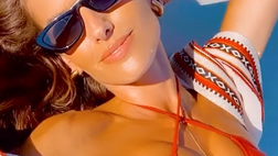 Izabel Goulart, che spettacolo. Ripresa sexy e fisico da paura per la bellissima lady Trapp