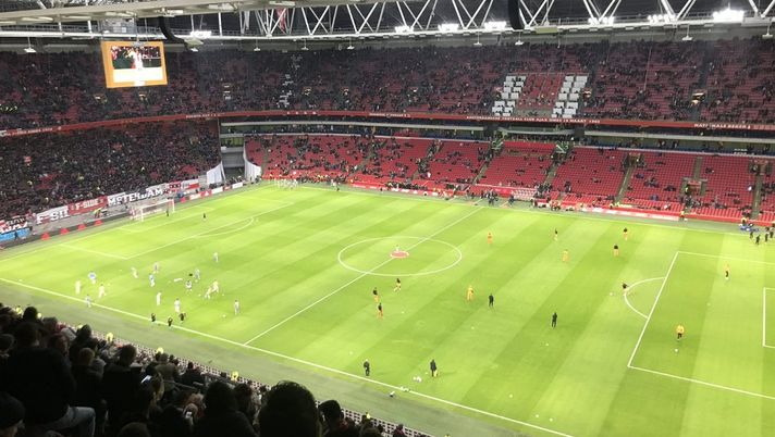 De Topper senza sconti: Ajax bello e primo, PSV spento e quinto
