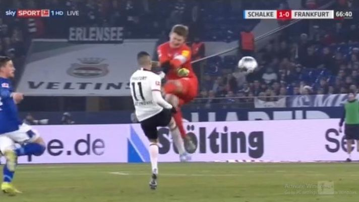 Calcio e Kung Fu, dov’è l’errore? Follia di Nubel, in arrivo una squalifica esemplare
