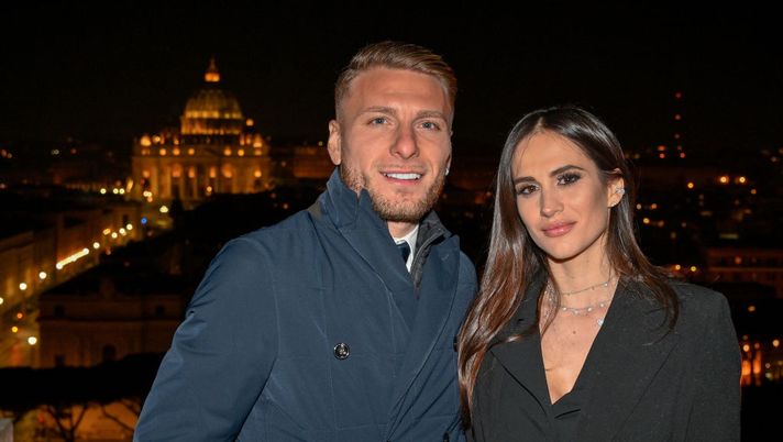Il balletto di Ciro Immobile: non sotto la curva, ma in casa con Jessica e con i videogame sullo sfondo