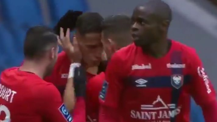 Rigore generoso, ma i giocatori del Caen vincono il derby, danzano e “cancellano” il cartello di località di Le Havre