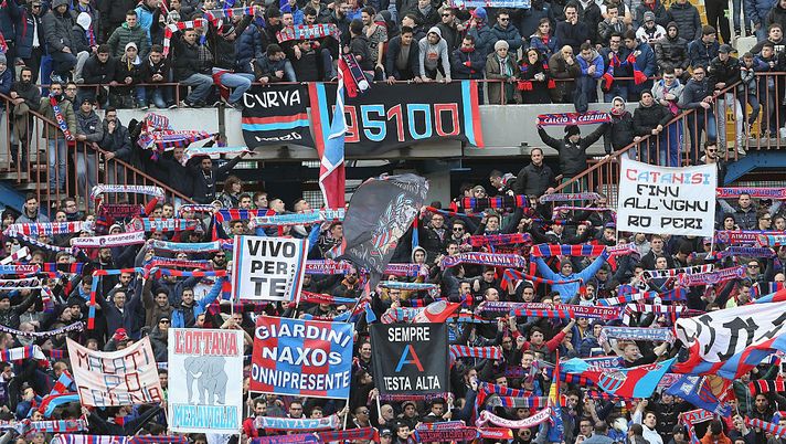 E’ crisi rossazzurra, il Catania Calcio non paga gli stipendi e chiede la sospensione degli adempimenti