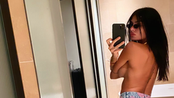 Lady Djordjevic, il selfie è super hot! Topless e scatto piccante per Jovana