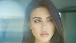 Michelle Sander, scatto super sensuale. L’ex lady Petagna fa impazzire i social, super décolleté