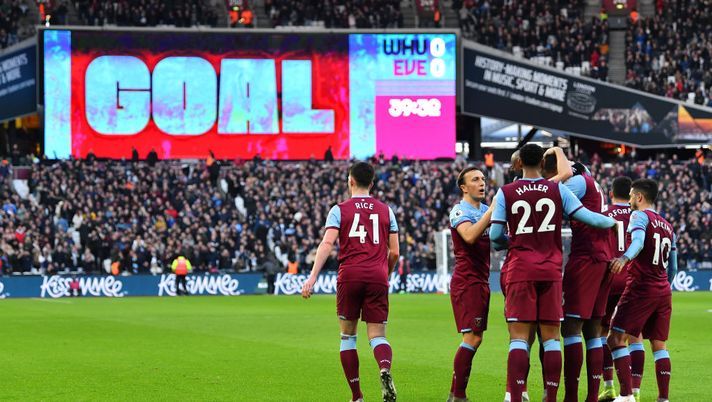 Pareggio West Ham contro Ancelotti: anche un piccolo tifoso perde la testa e intervengono gli steward…