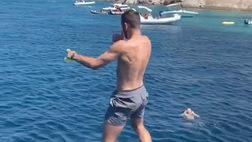VIDEO / De Vrij, in vacanza con la sua Doina. Il tuffo in acqua del difensore dell’Inter