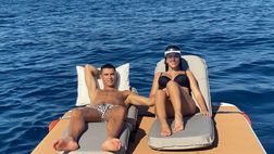 Georgina Rodriguez-Cristiano Ronaldo, è tempo di vacanze: relax tra le onde per la coppia