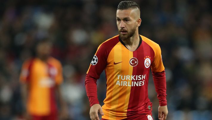 A Istanbul c’è il derby e la dirigenza del Galatasaray gioca il jolly: 6 milioni di euro sui conti dei giocatori