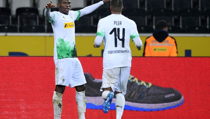 C’è la quarantena ma il Borussia Monchengladbach si tiene stretto il “suo” Rambo: Embolo Breel, l’eroe del derby