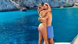 Politano e Ginevra, bacio in mezzo al mare e dedica speciale con Capri sullo sfondo