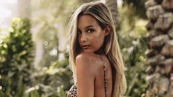 Viki Varga fa strage di cuori su Instagram con un bikini leopardato