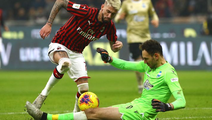 Pioli applaude la Curva per il sostegno a Suso – In gol l’altro spagnolo, Samu Castillejo