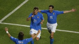 I 120 anni della Lazio e gli auguri di Vieri: il like di Totti a Bobo spacca la tifoseria della Roma