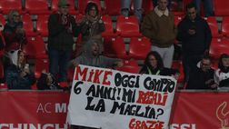 6 anni, il compleanno di un bimbo: e il cuore di Mike si intenerisce…