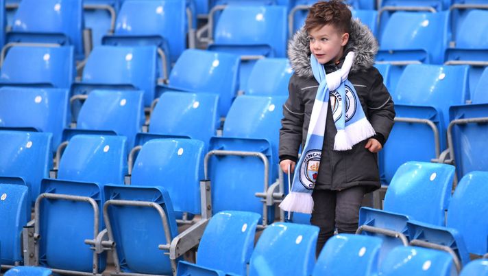 Etihad mezzo vuoto contro il Fulham, Pep ai tifosi: “Dove eravate?” – E loro: “Non sei in contatto con la realtà”