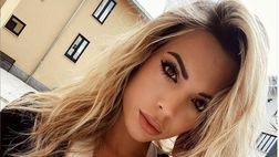 Ludovica Pagani dà appuntamento al suo programma: ma il décolleté lascia senza fiato