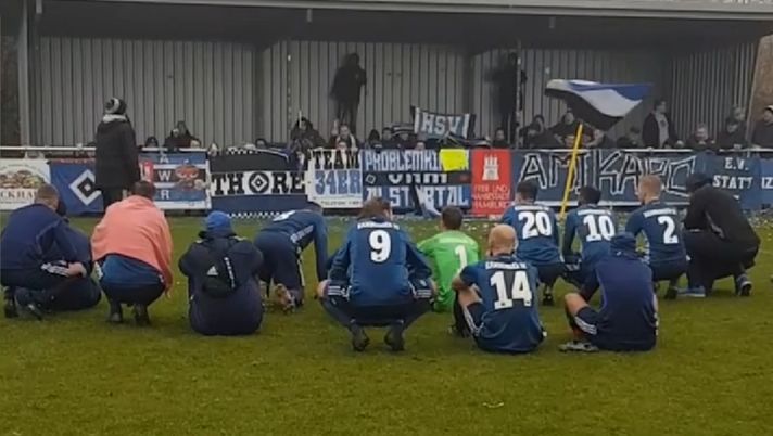 Tifo e rivalità anche fra Under nel derby di Amburgo: il St Pauli raggiunge l’HSV nel derby di Regionalliga