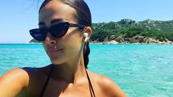 SOCIAL / Giorgia Palmas abbronzatissima, vacanze nella sua Sardegna: l’ultimo scatto al mare…