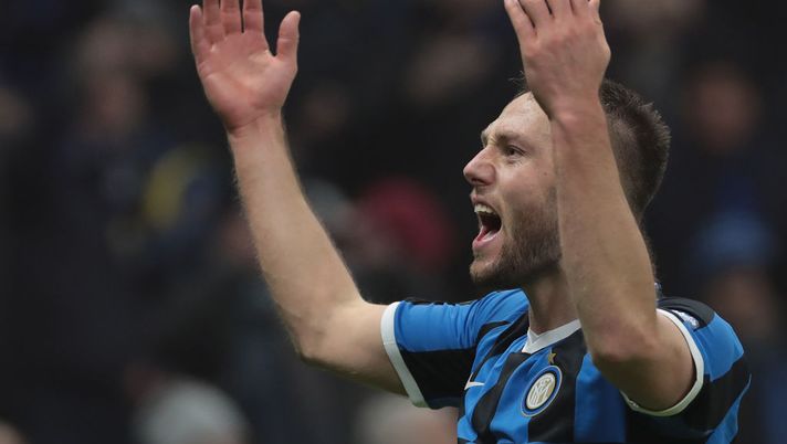 Estasi De Vrij: anche i quotidiani olandesi parlano italiano dopo il derby milanese!