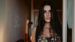 Valentina Vignali, il bikini stellato è da impazzire: fisico mozzafiato per la modella