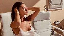 Cecilia Rodriguez bollente: in sottoveste e senza reggiseno manda in tilt il web