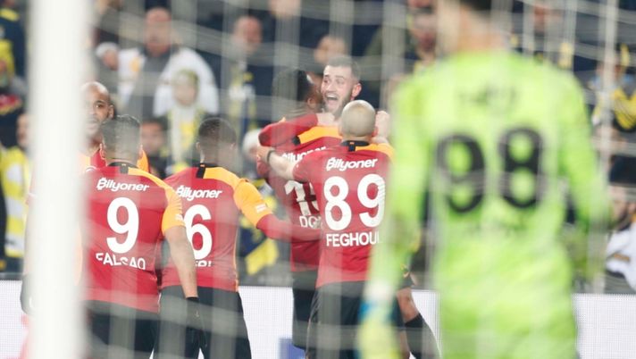 Gioia Galatasaray: non vinceva il derby di Istanbul in casa del Fenerbahce dal 1999! Grazie Falcao!