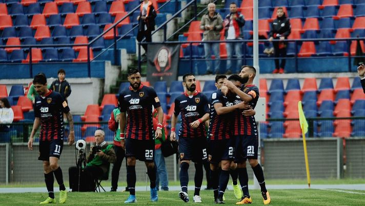 Da agosto in poi il derby numero 90 fra Cosenza e Reggina? Nel frattempo il derby Riviere-Rivas