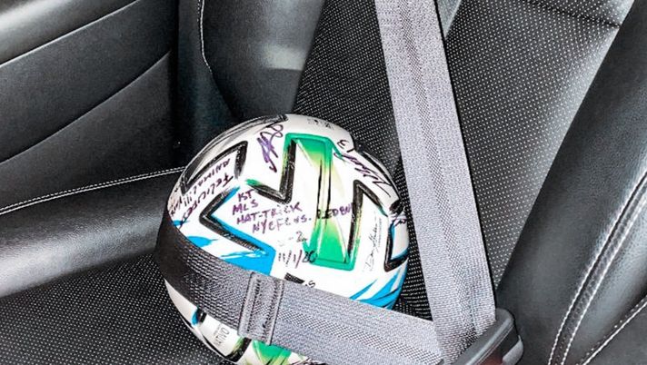 Tripletta nel derby di New York come David Villa: Valentin Taty Castellanos, cintura di sicurezza per il pallone!