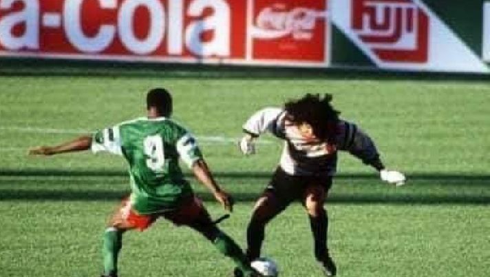 Se uscite poi finisce male: Renè Higuita ricorda il suo errore mondiale, “Meglio, molto meglio, non uscire…”