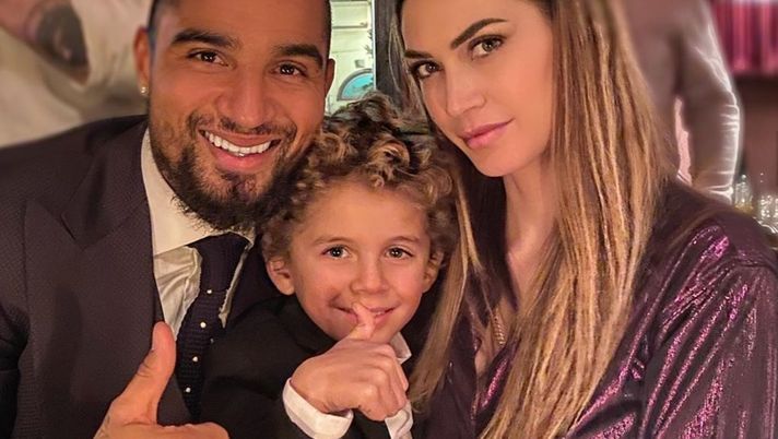 Instagram, Melissa Satta senza Boa in sauna: bellissima, ma i followers le contestano “quel” tatuaggio