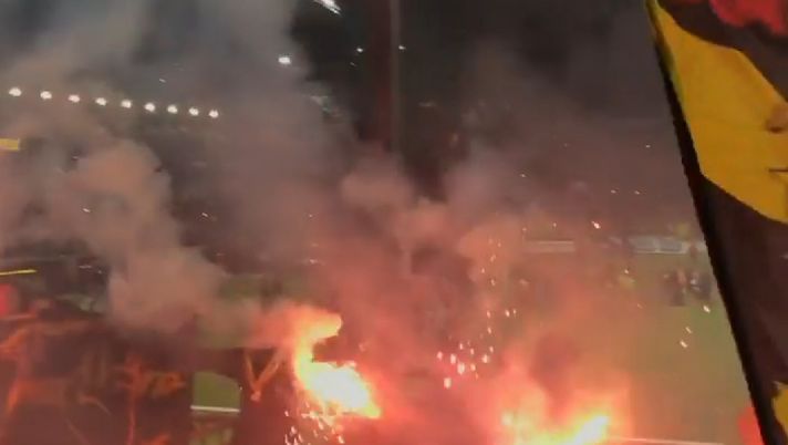 All’interno dell’Inferno della Curva di Salonicco: così i tifosi Aris hanno vinto il derby contro il Paok!